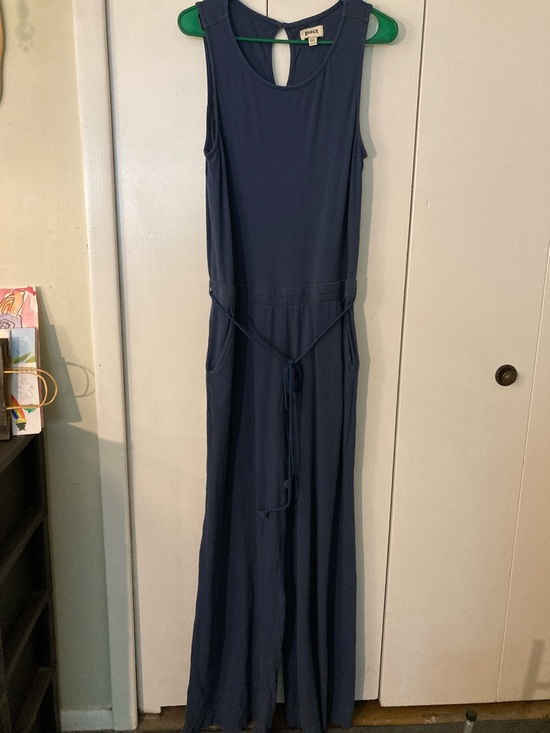 Pact Pants - Pact Sleeveless Navy Jumpsuit with Keyhole Back size M